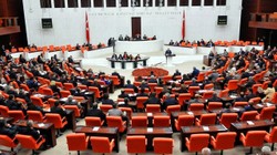 Meclis'te Yoğun Mesai: Öğretmene Şiddet, 9. Yargı Paketi ve Kamuda Tasarruf...