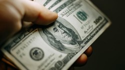 Dolar ve Euroda Günün İlk Rakamları