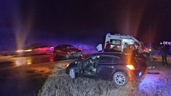 Otomobiller Kafa Kafaya Çarpıştı: 1'i Çocuk 8 Yaralı