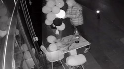 Çiğ Köftecinin Balonlarını Çaldılar