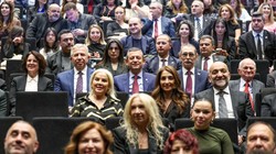 Özgür Özel, Yunus Emre Tasavvuf Müzikali'nin İlk Gösteriminde