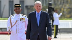 Cumhurbaşkanı Erdoğan, Malezya’da Resmi Törenle Karşılandı