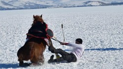 Çıldır Gölü'nde Festival Coşkusu, Renkli Görüntülere Sahne Oldu