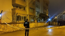 İstanbul'da Korku Dolu Gece: Kolonlar Çatladı, Bina Tahliye Edildi
