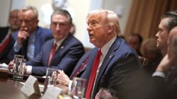 Trump İlk Kabine Toplantısını Yaptı: Beklenen Oluyor, Avrupa Birliği'ne Yüzde 25 Ek Gümrük Vergisi Geliyor