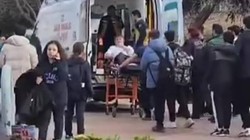 Okulun Önünde Öğrenciyi Bıçakladılar