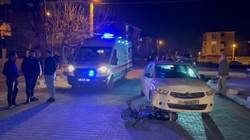 Çorlu'da Otomobille Çarpışan Elektrikli Bisiklet Sürücüsü Yaralandı