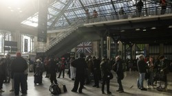 Paris'te Büyük Panik! İkinci Dünya Savaşı'ndan Kalma... Seferler Durdu