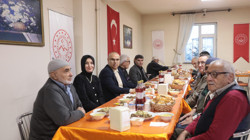 Ağrı Valisinden Huzurevine İftar Ziyareti