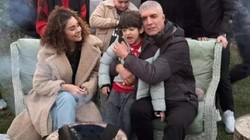 Özcan Deniz Tek Fotoğrafla Herkese Mesaj Verdi