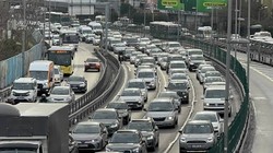 İstanbul'da Trafik Kilit! Harita Kıpkırmızı Oldu: Yoğunluk Yüzde 80'e Ulaştı