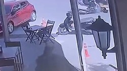 Motokuryeler Kafa Kafaya Çarpıştı, Korku Dolu Anlar Kamerada