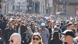 İstiklal Caddesi'nde Bayram Yoğunluğu
