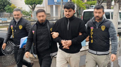 İki Arkadaş Ölümü Ayaklarına Çağırmışlar! Meyve Bıçağıyla Bir Kişiyi Öldürdü, Bir Kişiyi Yaraladı