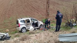 Şarampole Devrilen Otomobilden Sağ Çıktılar
