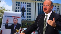 AKP'nin Kurucusu Hüseyin Çelik'ten 'Ekrem İmamoğlu' Çıkışı: Kendi Mahallesine İsyan Etti