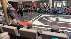 Bayramda Emekliler İçin Özel Gösteri