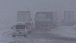 Kop Dağı Geçidi'nde Kar ve Tipi Etkili Oldu