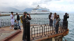 Lüks Kruvaziyer Alanya Limanı'na Demirledi