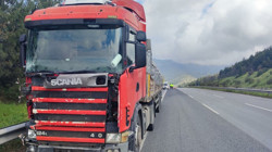 Tırın Çarptığı Minibüsün 24 Yaşındaki Sürücüsü Hayatını Kaybetti