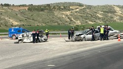Adıyaman'da Otomobiller Çarpıştı, 8 Yaralı