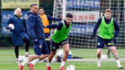 Fenerbahçe Zorlu Sivasspor Deplasmanına Hazırlanıyor