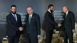 Antalya'da Kritik Temas! Cumhurbaşkanı Erdoğan, Suriye Lideri Şara ile Görüştü