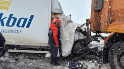 Ardahan-Kars Kara Yolunda Ölümlü Kaza