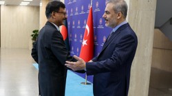 Dışişleri Bakanı Fidan Bangladeşli Mevkidaşı ile Bir Araya Geldi  