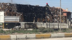Hurda ve Kağıt Taşıyordu! Tır Dorsesinde Yangın
