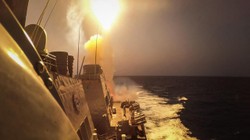 Husiler'den İsrail'e ve ABD Uçak Gemilerine Bombardıman
