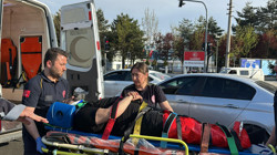 Kırmızı Işığı İhlal Eden Cip Motosiklete Çarptı