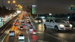 Depremin Ardından Kaçış Başladı! İstanbullular Şehri Terk Ediyor