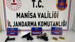 Manisa'da 2 Tabanca ve 77 Mermi Ele Geçirildi