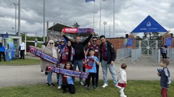 Trabzonsporlu Taraftarlar Nyon'a Geldi