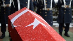 Trafik Kazasına Müdahale Ederken Yaralanan Polis Şehit Oldu