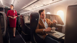 Uçakta Ekonomi Sınıfından Bedavaya Business Class’a Geçmenin Gizli Taktiği Ortaya Çıktı! Kimse Bunu Bilmiyor