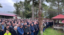 Ağaca Çarpan Araçta Hayatını Kaybetti