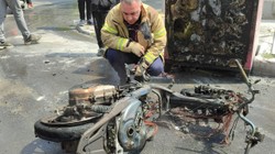 Alev Alan Motosiklet Hurdaya Döndü