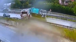 Büyükçekmece’de Yağmur Faciası: Üç Kamyon Bariyerlere Çarptı