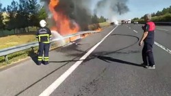 Akaryakıt Yüklü Tanker Alev Aldı! O Anlar Kamerada