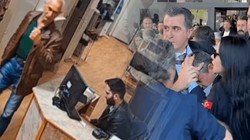 CHP Lideri Özel'e Saldırıya İlişkin Flaş Gelişmeler! Saldırganın Kaldığı Otele Mühür, Sahibine Gözaltı
