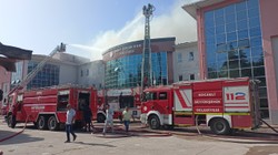 Kocaeli'de Lisenin Çatısında Yangın: Kontrol Altına Alındı