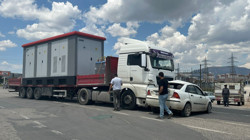 Adıyaman Gölbaşı’nda Tır-Otomobil Çarpışması: Sürücü Yaralandı