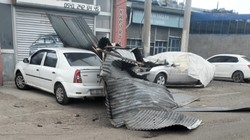 Kars'ta Rüzgar Etkili Oldu, Çatılar Uçtu