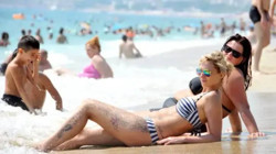 Ruslar Tatil İçin O İlçeye Akın Ediyor: Rezervasyonlar Patladı, Elini Sallayan Turiste Çarpacak