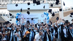Didim’de Mezuniyet Töreni, 140 Öğrenci Kep Attı