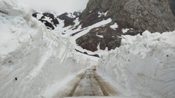 Hakkari'de Kar Çalışması! Kapanan Yollar Temizleniyor