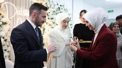 Bakan Göktaş Kendisine Sosyal Medyadan Ulaşan Gencin Nişanına Katıldı