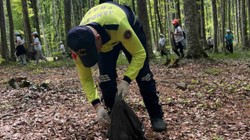 Gölcük'te Öğrenciler Çevre Temizliği Yaptı